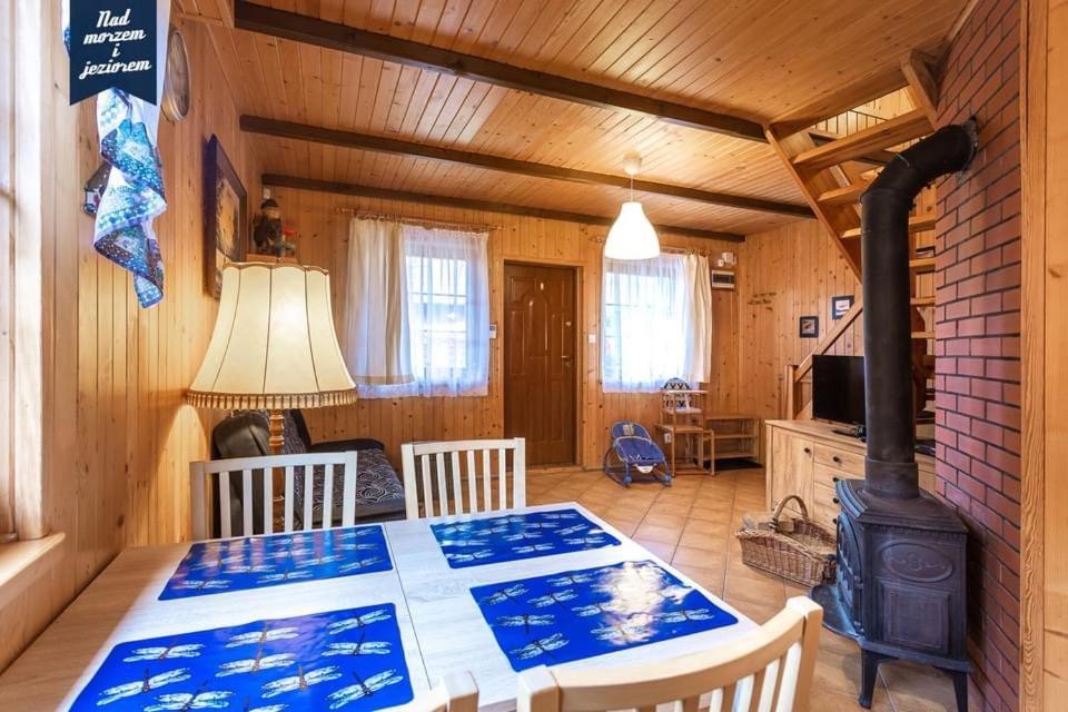 Caloroczne Domki Nad Morzem I Jeziorem Jezierzany Eksteriør bilde